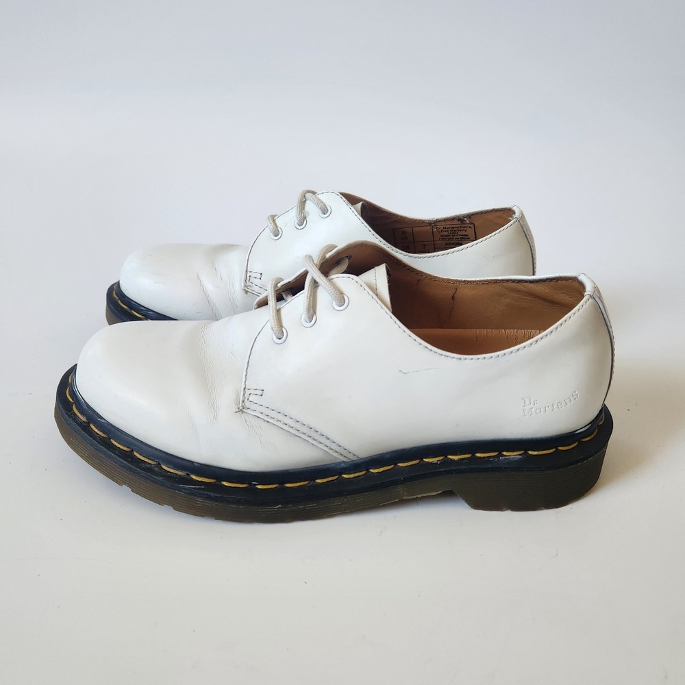 Dr Martens Air Ware 1461 Three Eye Lace Up Oxfords 7 White Chunky Soles